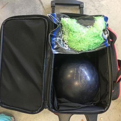 Ladies Bowling Ball w/ Case