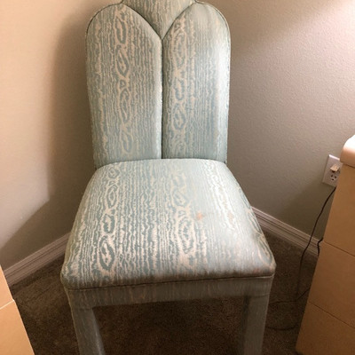 Upholstered side/parsons Chair