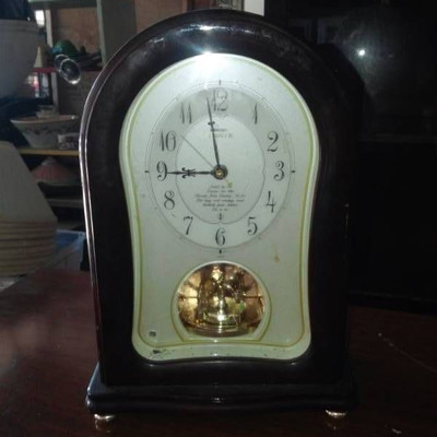 Seiko Emblem Replica Anniversary Clock