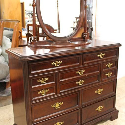 3 Piece Mahogany “Bassett Furniture” Bracket Foot Bedroom Set with Queen Size Poster Bed
Auction Estimate $200-$400 – Located Inside
