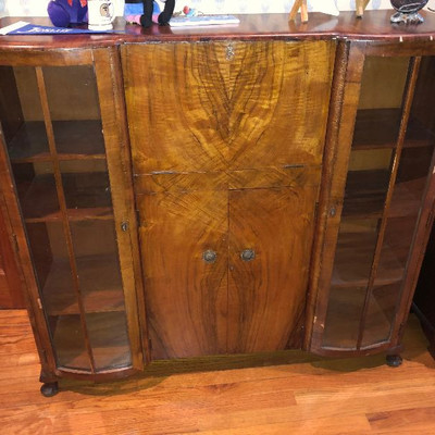 
CH012: Deco Tiger Oak Secretary Vanity Display Cabinet Local Pickup https://www.ebay.com/itm/123821407817