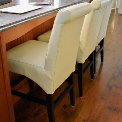 Set of 3 bar stools