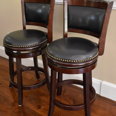 Swivel bar stools