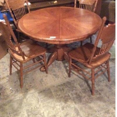 Nostalgia Dining Table with Pedestal, Oak, 4 OAK DINING CHAIRS PRESS BACK STYLE