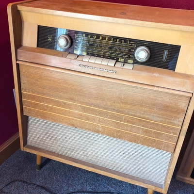 Antique Grundig Majestic Radio/Phonograph