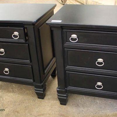  LIKE NEW CLEAN 5 Piece Contemporary King Bedroom Set with Under Bed Drawers

Auction Estimate $300-$600 â€“ Located Inside 