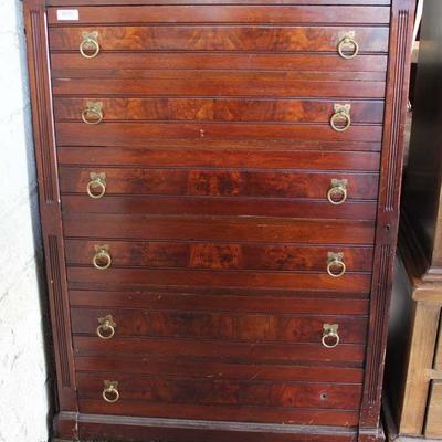  ANTIQUE Mahogany Victorian Lock Side High Chest

Auction Estimate $100-$300 – Located Dock 