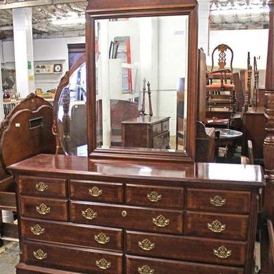  5 Piece Burl Mahogany and Banded Queen Bedroom Set with 2 Piece High Boy and Bed Steps

Auction Estimate $400-$800 â€“ Located Inside 
