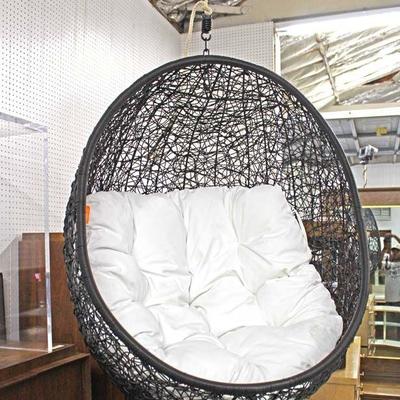  NEW COOL Hanging Egg Chair

Auction Estimate $100-$300 â€“ Located Inside

  