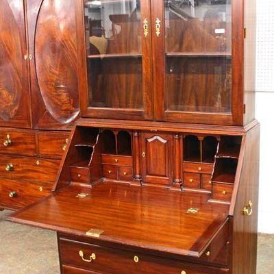 VERY CLEAN SOLID Mahogany “Henkel Harris Furniture” Bracket Foot Secretary Desk with Bookcase Top with Paperwork

Auction Estimate...