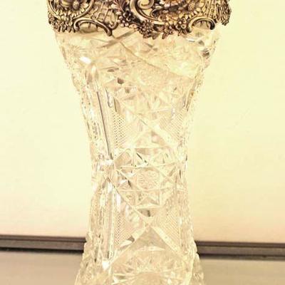  Lead Crystal Cut Glass Vase

Located Glassware â€“ Auction Estimate $40-$100 
