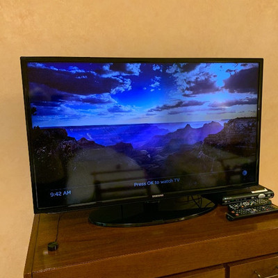 LED smart tv