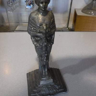 Woman sculpture statue 10 inches tall