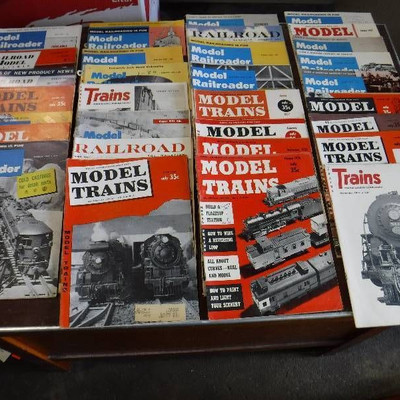 Collection of model train magazine books-vintage