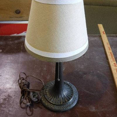 Table lamp with a very nice base