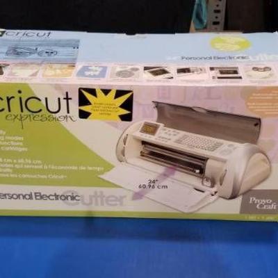 Cricut Expression 24 Personal Electronic Cutter