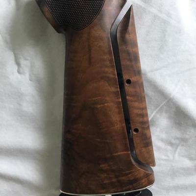 Please see sale "Details/Descriptions" text for gun information and prices. 
