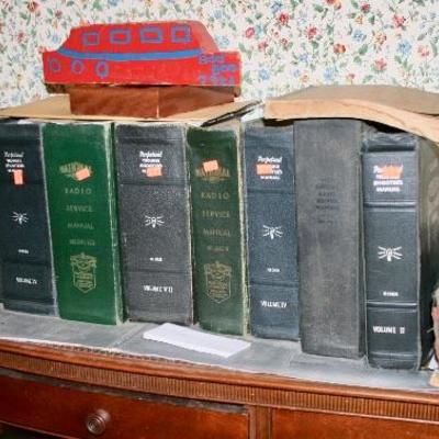 Large Collection of C.1930's / 40's/ 50's Era Radio Service Manuals & Trouble Shooters Manuals 