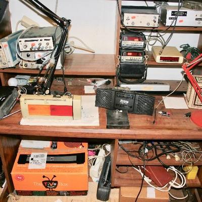 Vintage Old School Electronic / Radio Testing Equipment 