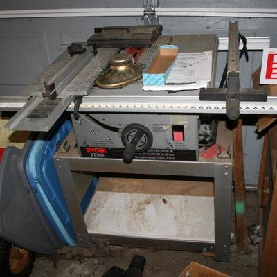 ROYBI BT3000 Table Saw on Stand 