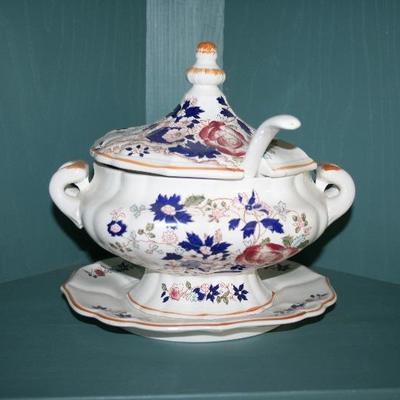 Large Soup Tureen with Under Plate & Ladle 