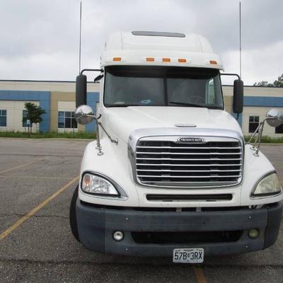 2006 Freightliner Columbia 120 Conventional Cab Tr.