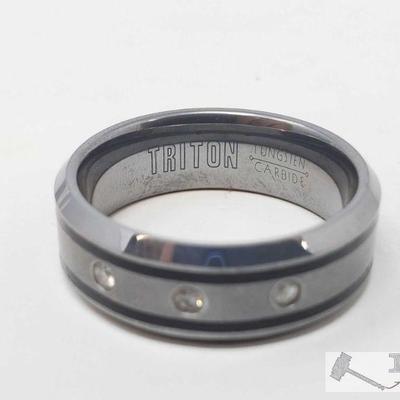 1012: 3 Diamond Tungsten Carbide Male Ring
3 Diamond Tungsten Carbide Male Ring weighs approx 15g sizes approx 11
OS19-017630.47