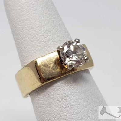 822: 14k Gold 1ct Solitaire Diamond Ring, 7.3g
Not marked, tested 14k, Weighs approx 7.3g, size 5.5 OS19-017630.8 3/4
OS19-017630.8 3/4
