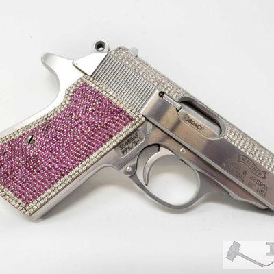300: Carl Walther PPK/S-1 .380 ACP, Encrusted in Diamonds and Rubies! Ca Transfer Available!
Serial Number: 3568BAF Barrel Length: 3.25