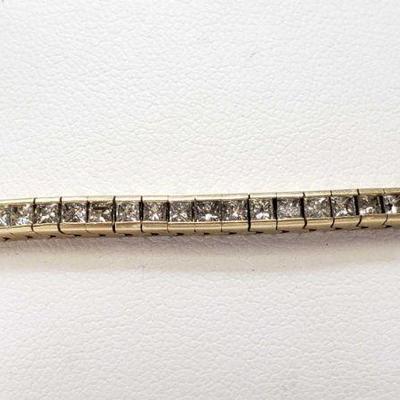 861: 14k Gold Diamond Bracelet, 15.7g
Weighs approx 15.7g, measures approx 7.5