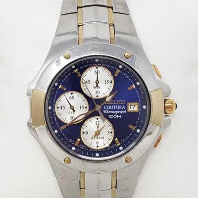 974 Seiko Coutura Watch with Blue Face
Marked 7T62-0FA0 and 590690, band is marked 34D6-B-I