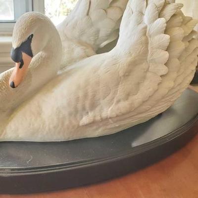 300
The Silent Swan by Ronald Van Ruyckevelt Franklin Porcelain Limited Edition
The Silent Swan by Ronald Van Ruyckevelt Franklin...