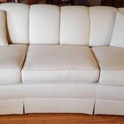 315
Couch with 2 Decorative Pillows
Couch with 2 Decorative Pillows measures approx 35