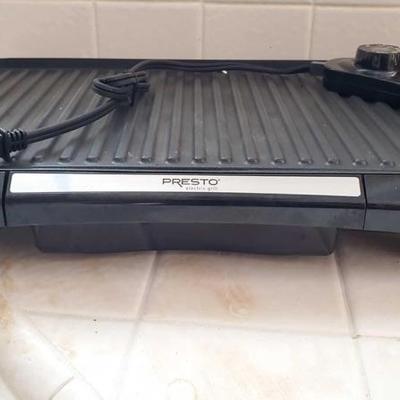 103	

Presto Electric Grill with Plug
Presto Electric Grill with Plug