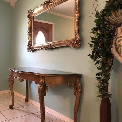 Picture / Sofa Table