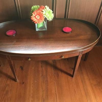Oval mahogany coffee table