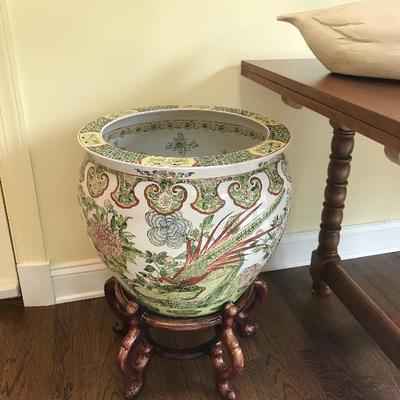 Chinese planter with stand