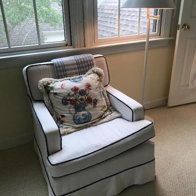 Slipcover chair