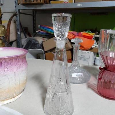 Clear glass with design decanter.