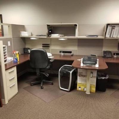 2 Cubicle Stations, Computer Chairs, Trash Cans an ...