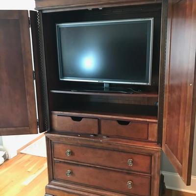 Bassett armoire $249
44 X 22 X 84"
Sharp TV $75