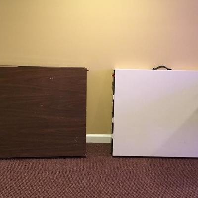 Folding tables