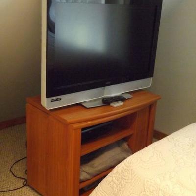 Vizio 37" TV 