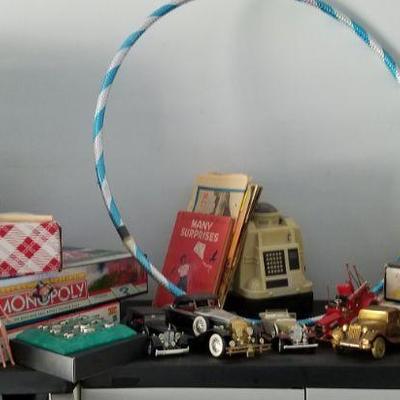 Vtg Toys and Crafts