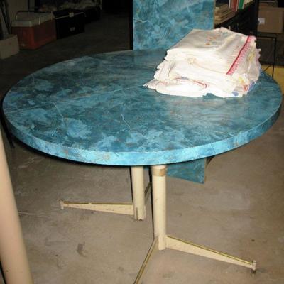 cool round table with extra leaf  BUY IT NOW $ 95.00