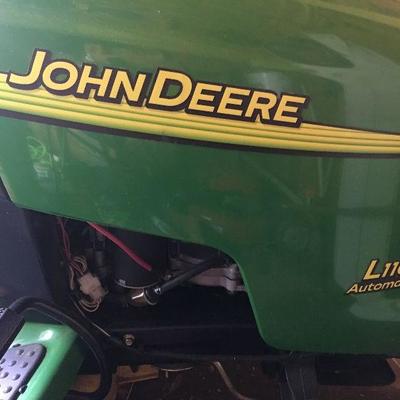John Deere L 110 17.5HP