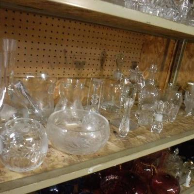 Lot 2 of crystal glassware, some looks to be princ ...