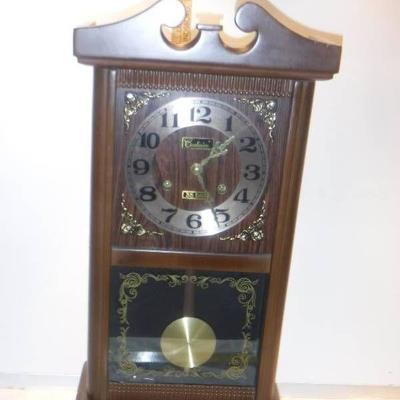 Centurion Mantel clock with key