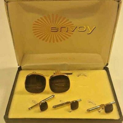 CUFFLINKS BLACK AND GOLD VINTAGE SG011 https://www.ebay.com/itm/113815823059