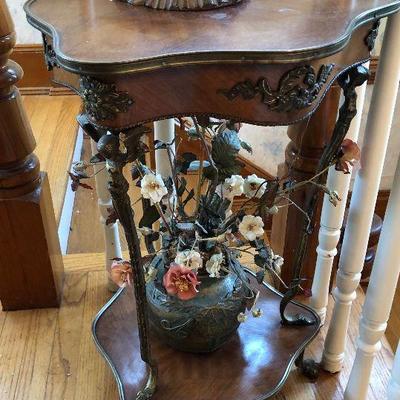 CH046: Neoclassicism French Provincial Parlor Room Flower End Table Local Pickup  https://www.ebay.com/itm/113810492445